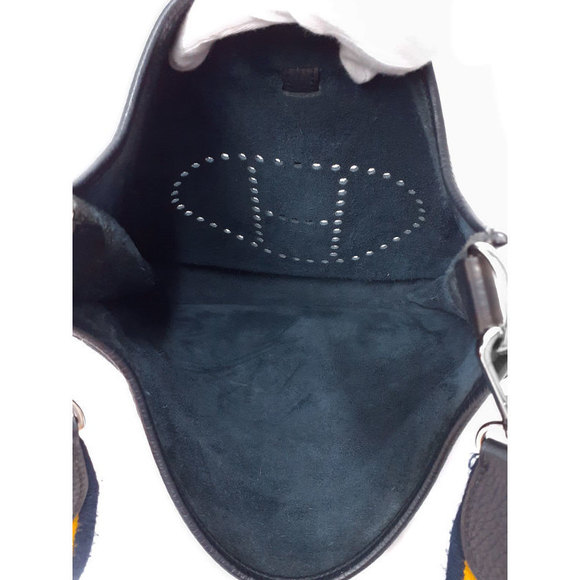 Hermes Evelyn GM 3 Trois Amazon Shoulder Bag Black - Picture 3 of 9